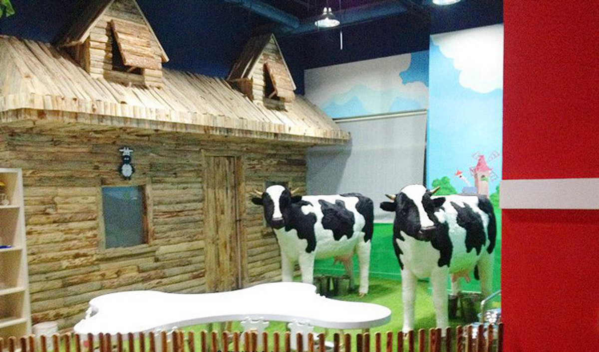 萨尔图儿童体验馆专用仿真奶牛